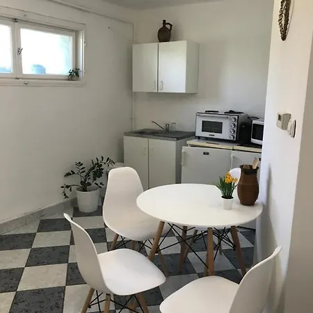 Dora Apartman Bük