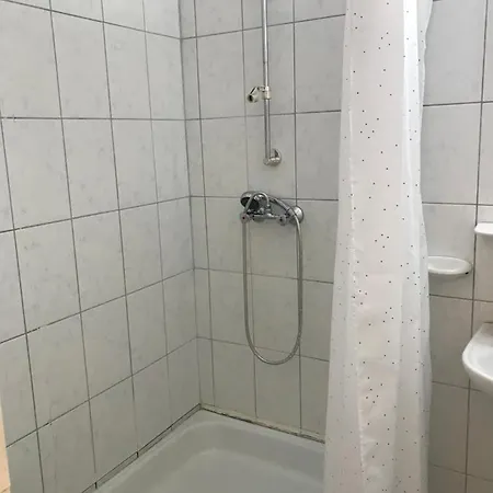 公寓 Dora Apartman *